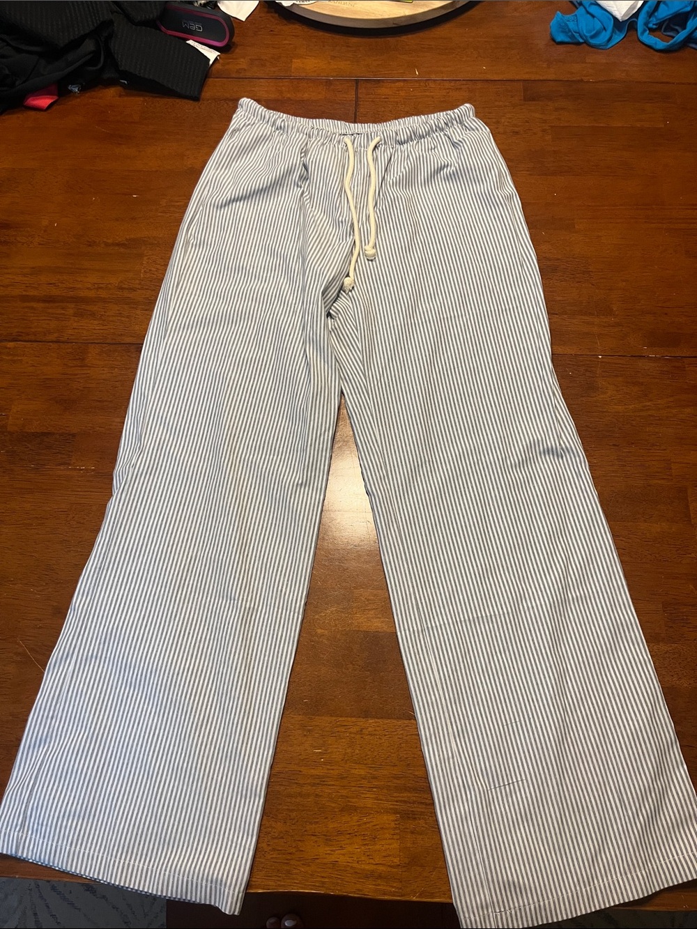 Striped pants!